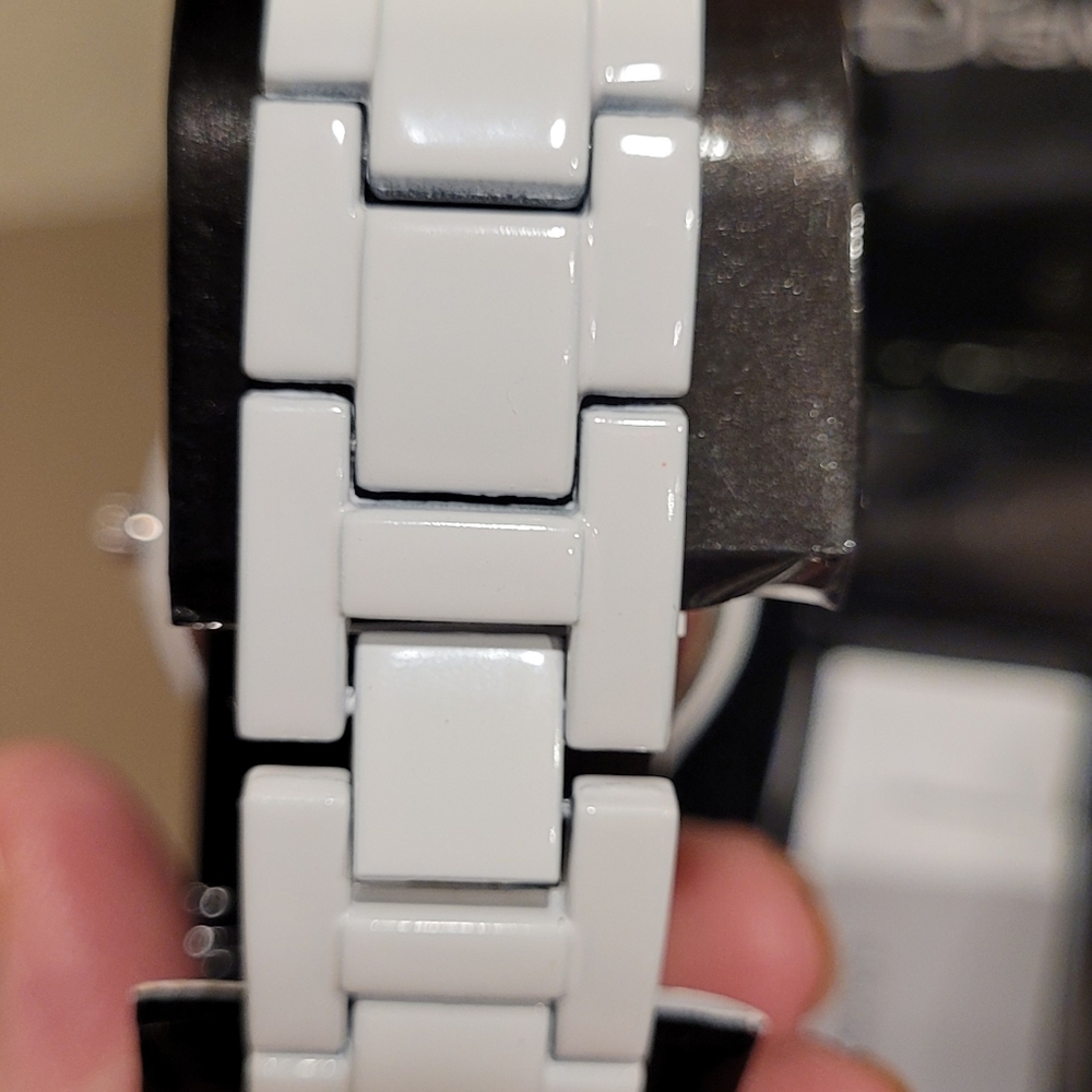 Authentic Disney Rhinestone MM Watch - Picture 5 of 7